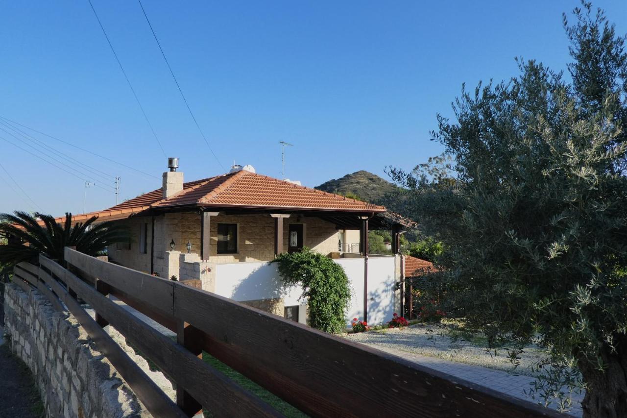 Lola'S Cottage & Garden Kalokhorio ภายนอก รูปภาพ