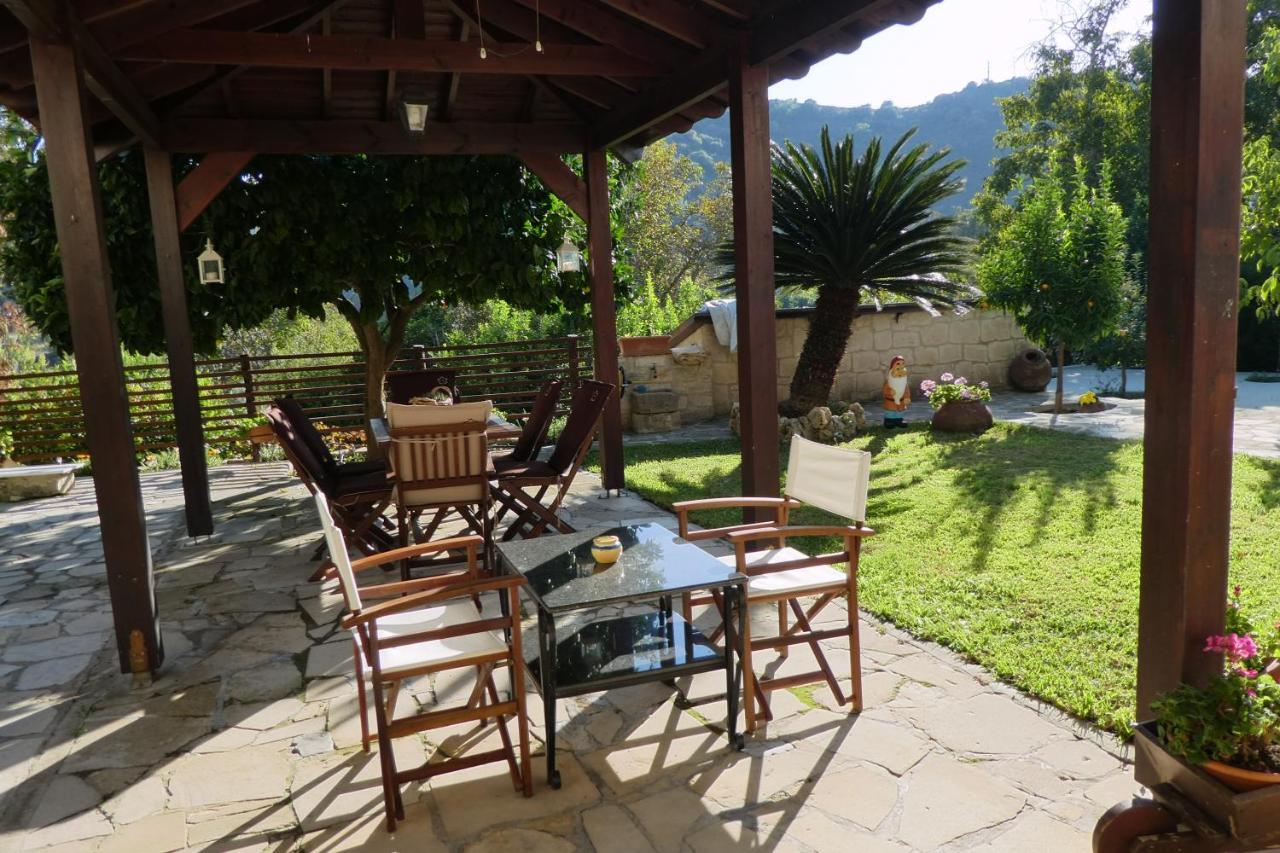 Lola'S Cottage & Garden Kalokhorio ภายนอก รูปภาพ