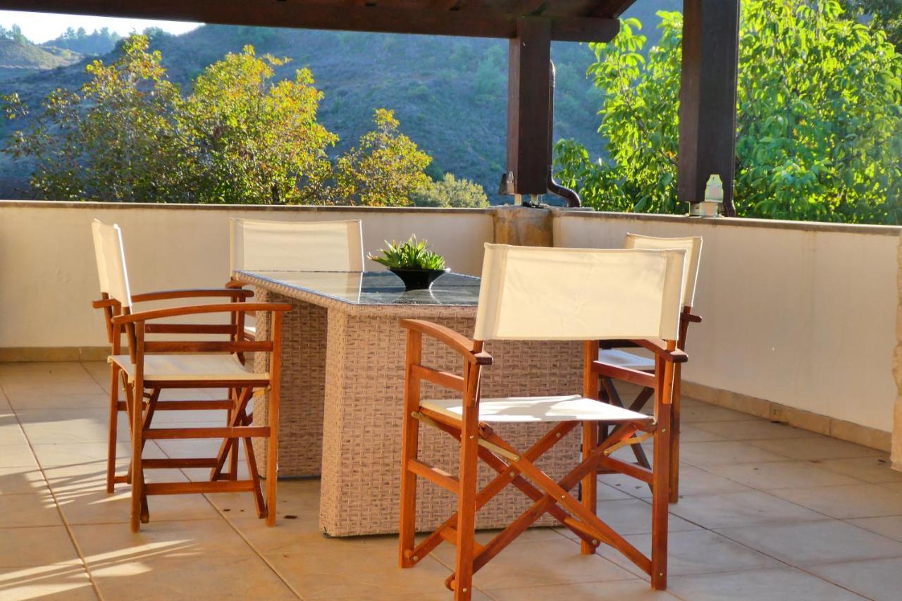 Lola'S Cottage & Garden Kalokhorio ภายนอก รูปภาพ
